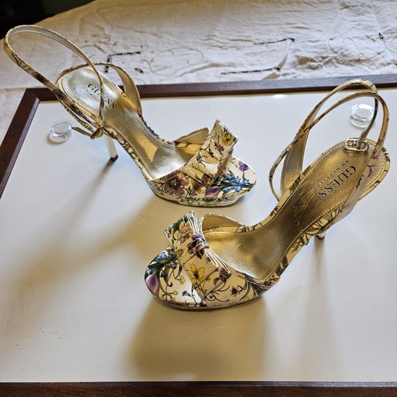 Guess Tuxedo Floral Bow Leather Size 7.5 Heels Shoes - Picture 3 of 7